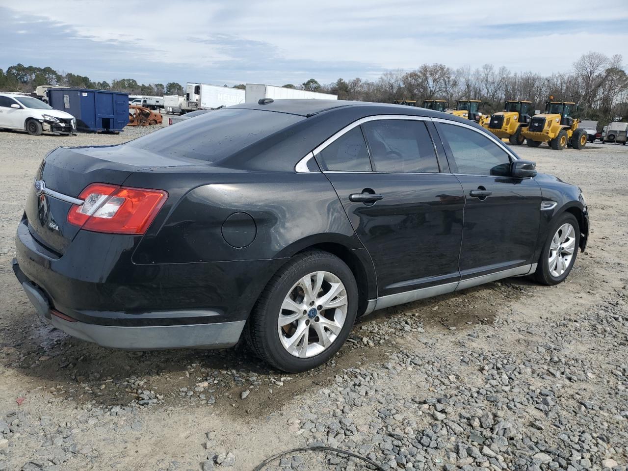2010 Ford Taurus VIN 1FAHP2EW5AG161742 Copart auction photo, front end damage thumbnail 3