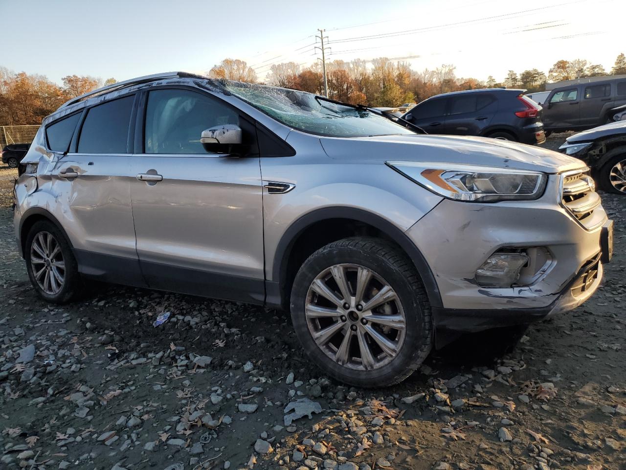 2017 Ford Escape VIN 1FMCU0JD8HUE12346 Copart auction photo, rollover / undercarriage damage thumbnail 4