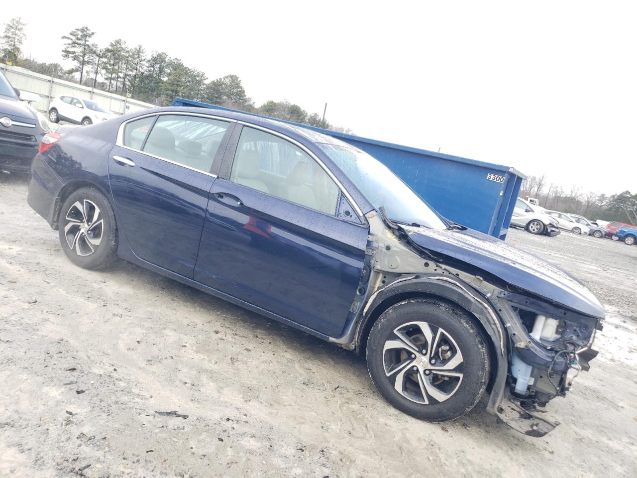 2017 Honda Accord VIN 1HGCR2F35HA085070 Copart auction photo, front end / minor dent/scratches damage thumbnail 4