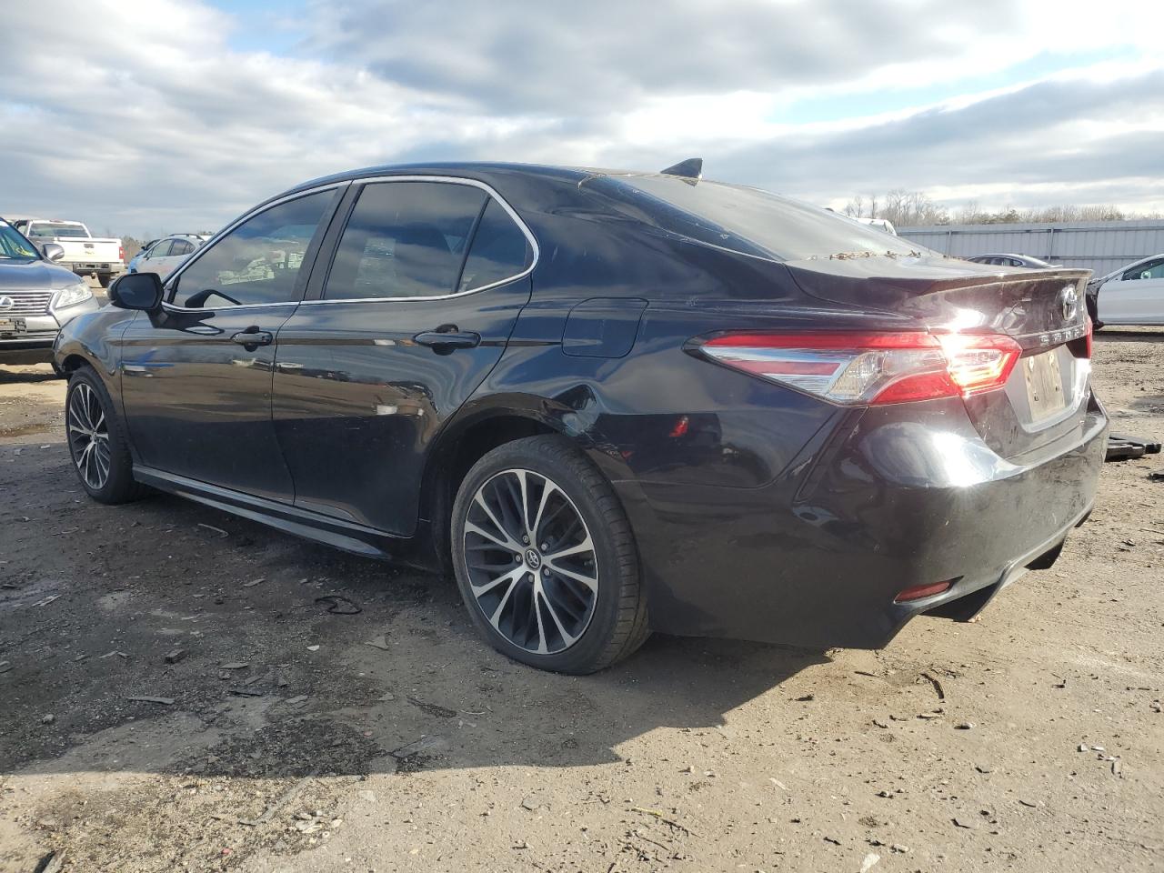 2019 Toyota Camry VIN 4T1B11HK3KU770282 Copart auction photo, front end / minor dent/scratches damage thumbnail 2