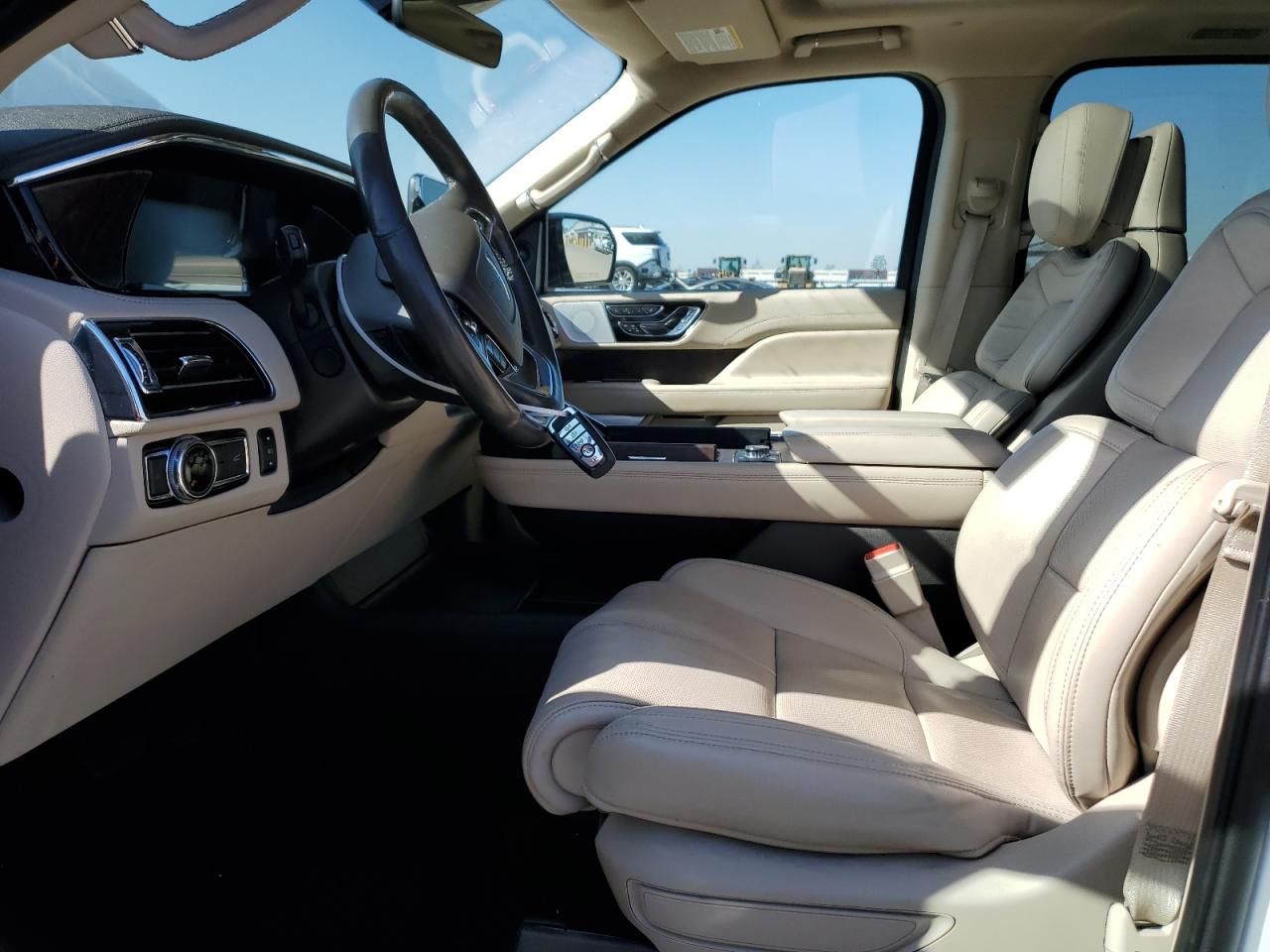 2020 Lincoln Navigator VIN 5LMJJ3LT2LEL23118 Copart auction photo, rear end damage thumbnail 7