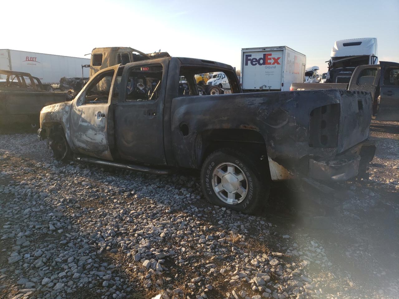 2007 Chevrolet Silverado VIN 2GCEK13M671509576 Copart auction photo, burn damage thumbnail 2