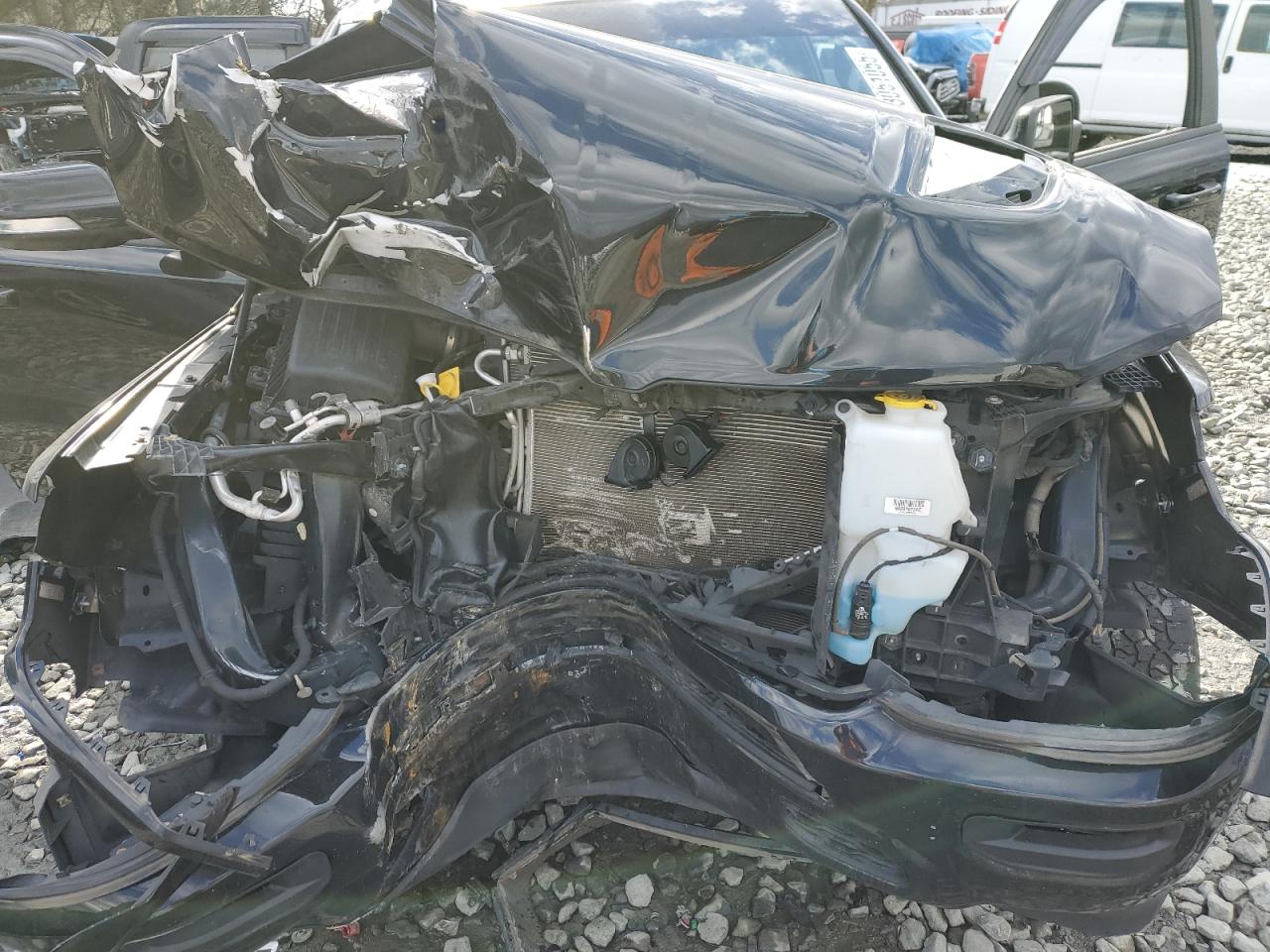 2019 RAM 1500 VIN 1C6SRFET2KN777376 Copart auction photo, front end damage thumbnail 13