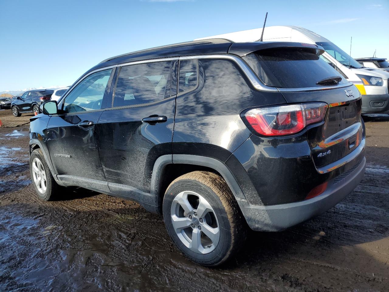 2018 Jeep Compass VIN 3C4NJDBB2JT139351 Copart auction photo, front end damage thumbnail 2