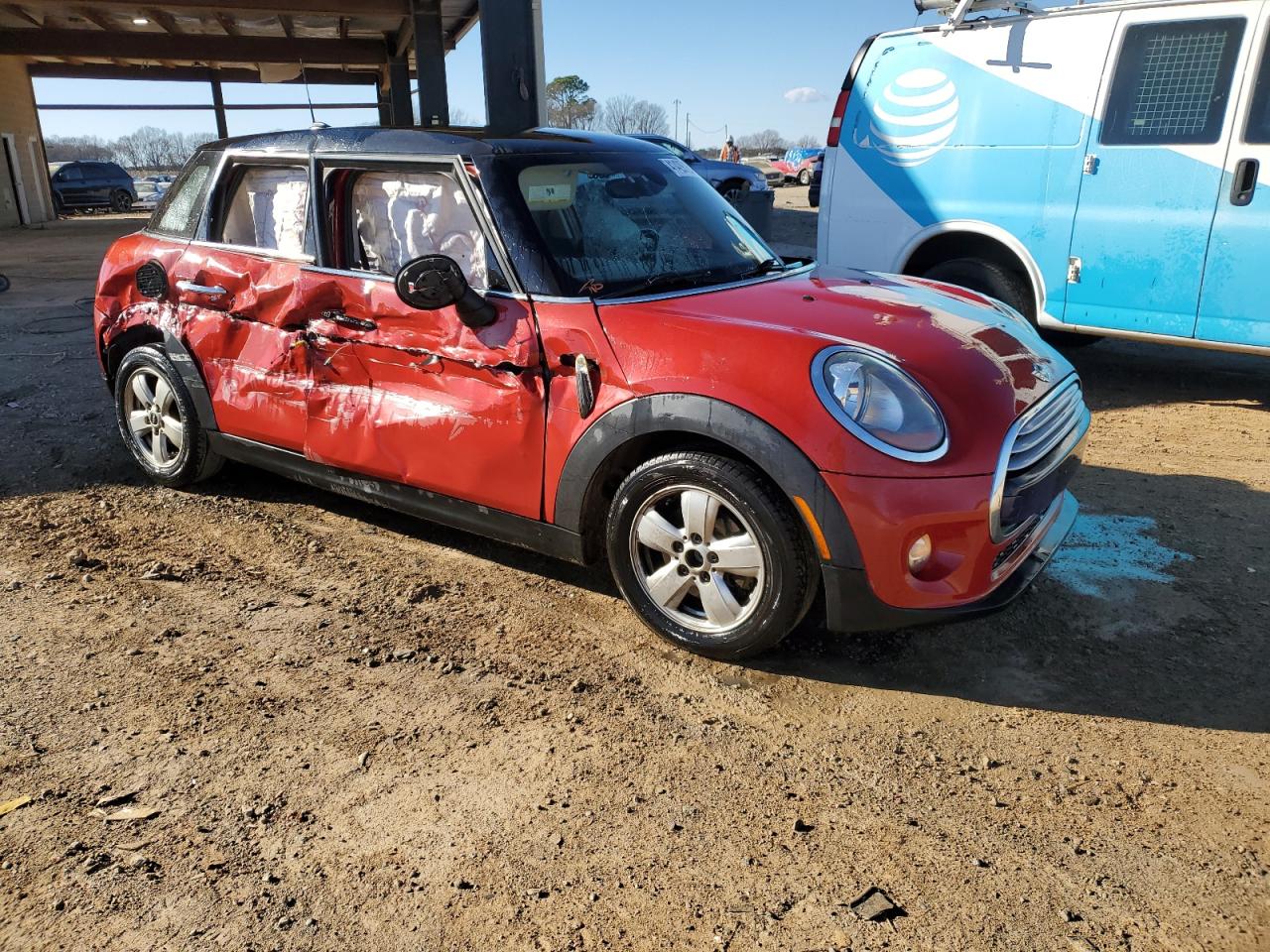 2015 MINI Cooper VIN WMWXS5C59FT837511 Copart auction photo, side / rear end damage thumbnail 4