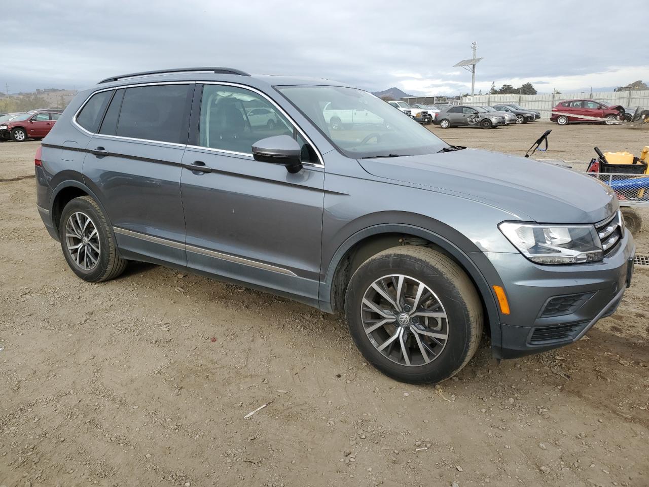 2020 Volkswagen Tiguan VIN 3VV3B7AX9LM008886 Copart auction photo, rear end damage thumbnail 4