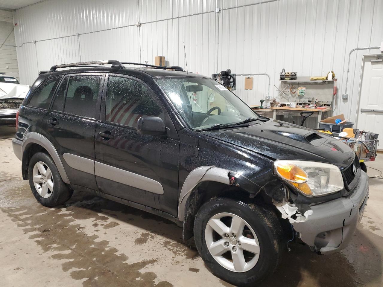 2005 Toyota RAV 4 VIN JTEHD20V056040805 Copart auction photo, front end damage thumbnail 4