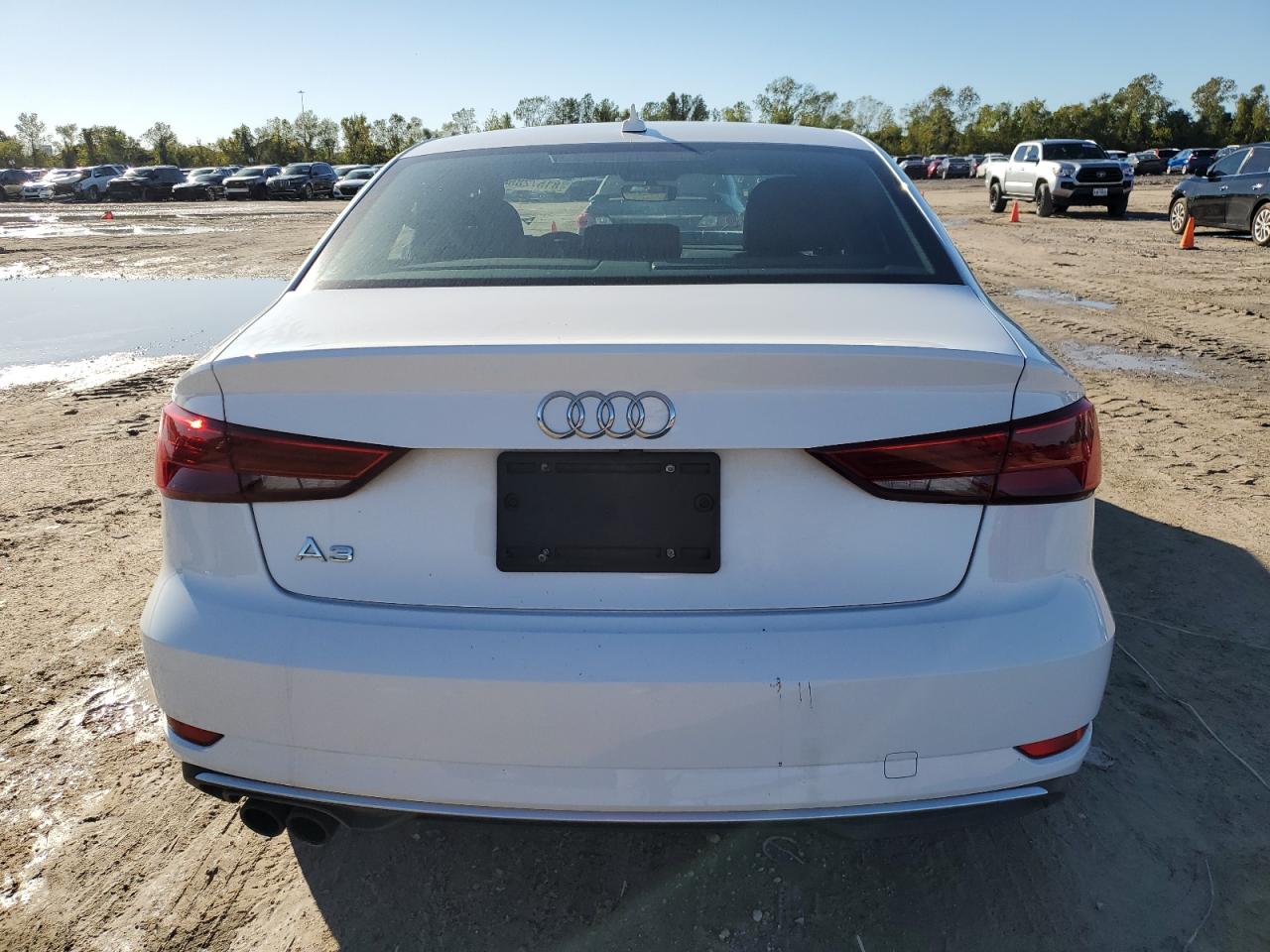 2018 Audi A3 VIN WAUAUGFF4J1080280 Copart auction photo, front end damage thumbnail 6
