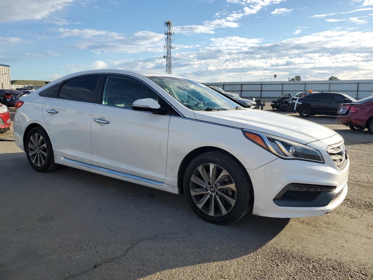 2015 Hyundai Sonata VIN 5NPE34AF7FH215507 Copart auction photo, front end / rear end damage thumbnail 4