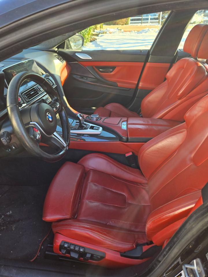 2016 BMW M6 VIN WBS6E9C57GG437138 Copart auction photo, minor dent/scratches / normal wear damage thumbnail 5