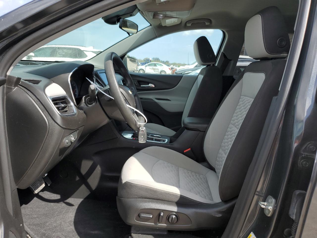 2020 Chevrolet Equinox VIN 2GNAXHEV2L6271924 Copart auction photo, front end / minor dent/scratches damage thumbnail 7