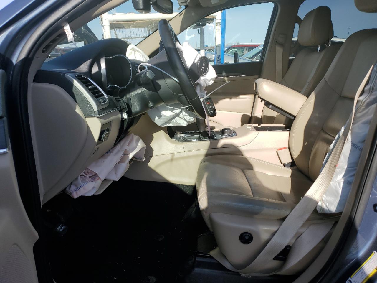 2021 Jeep Grand Cherokee VIN 1C4RJFBG2MC666945 Copart auction photo, front end damage thumbnail 7