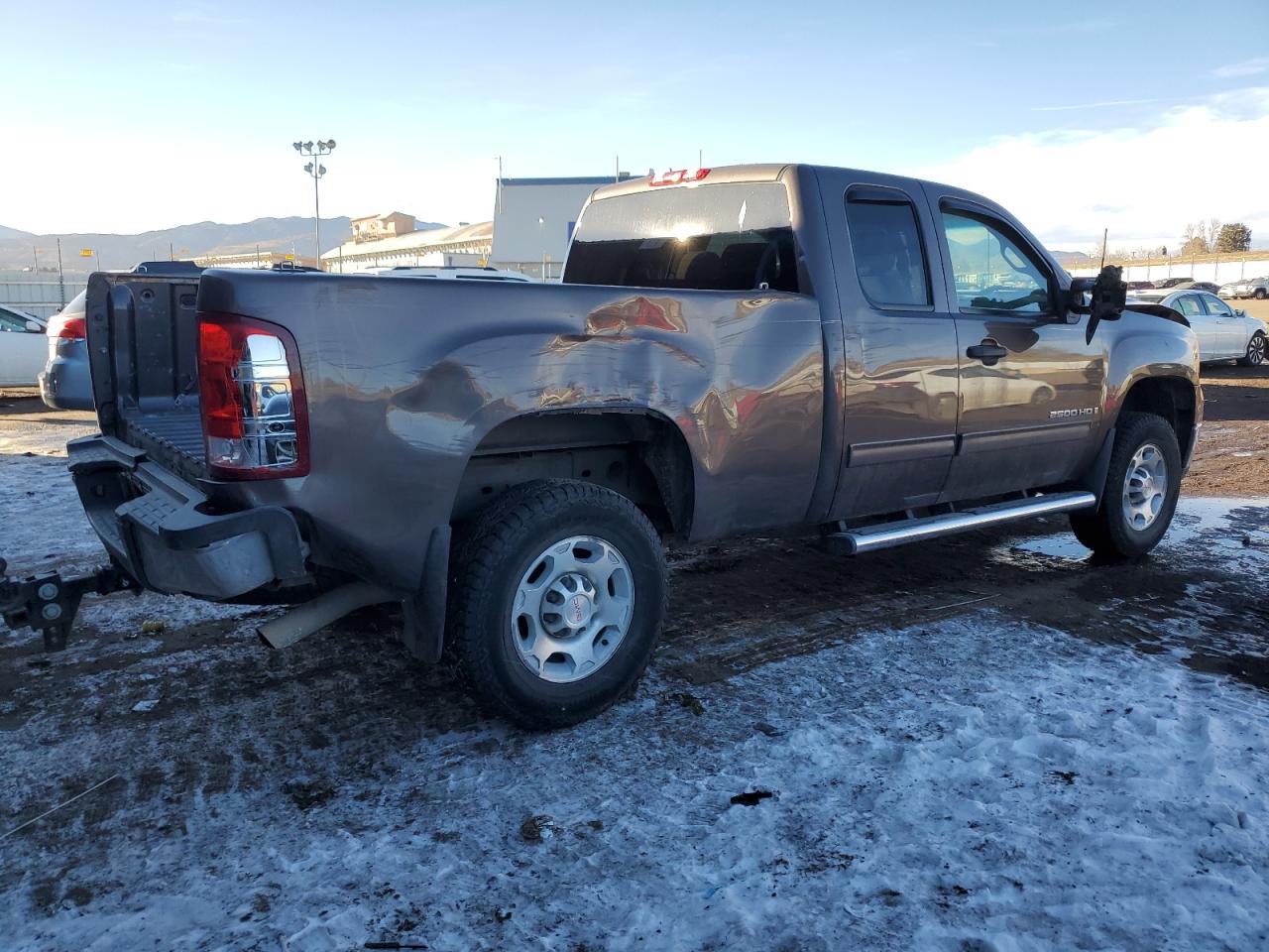 2008 GMC Sierra VIN 1GTHK29K18E137766 Copart auction photo, front end / rear end damage thumbnail 3