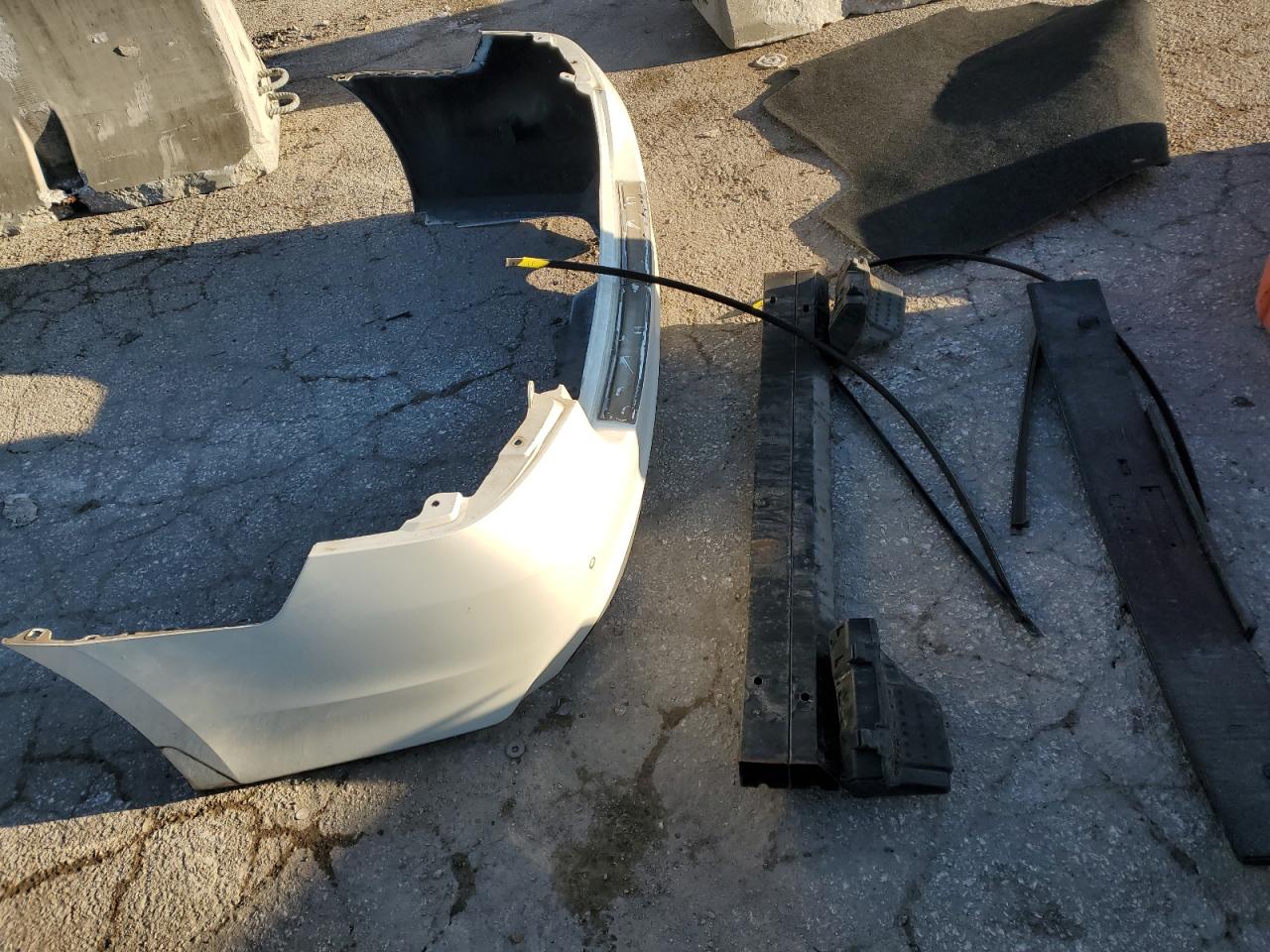 2017 Nissan Altima VIN 1N4BL3AP4HC241959 Copart auction photo, rear end damage thumbnail 12