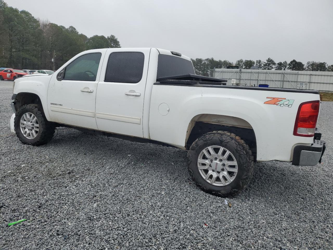 2014 GMC Sierra VIN 1GT121C84EF101178 Copart auction photo, front end damage thumbnail 2