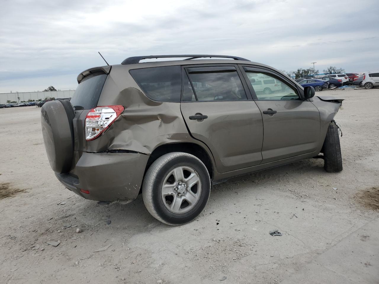 2009 Toyota RAV 4 VIN JTMZF33VX95002286 Copart auction photo, front end / rear end damage thumbnail 3