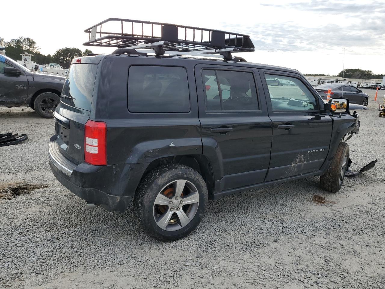 2017 Jeep Liberty (Patriot) VIN 1C4NJRFB4HD210640 Copart auction photo, front end damage thumbnail 3