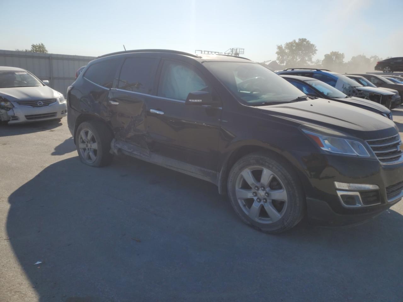 2017 Chevrolet Traverse VIN 1GNKVGKD1HJ121524 Copart auction photo, side damage thumbnail 4