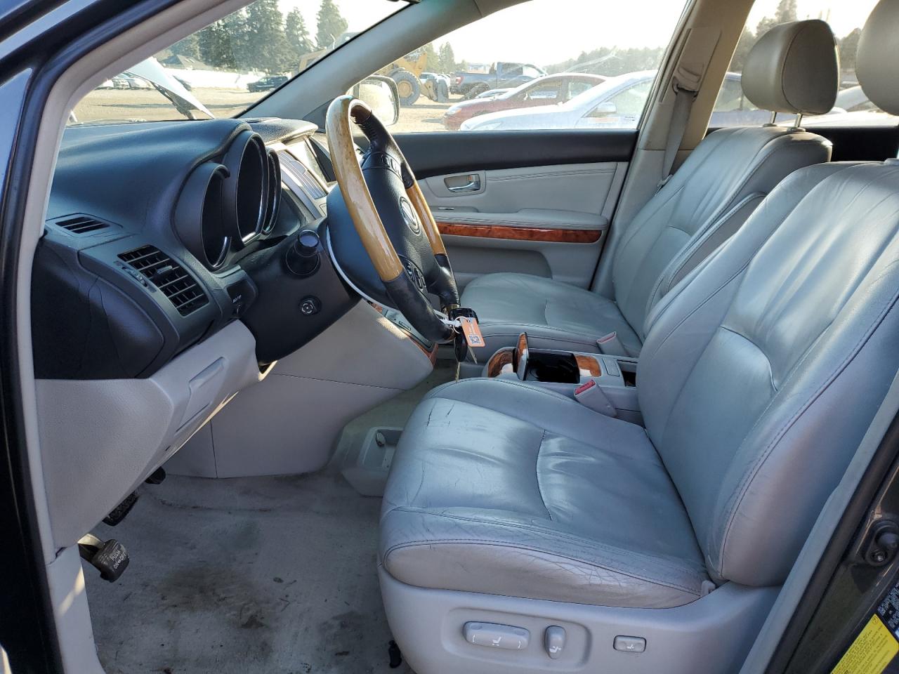 2007 Lexus RX VIN 2T2HK31U37C026765 Copart auction photo, front end damage thumbnail 7