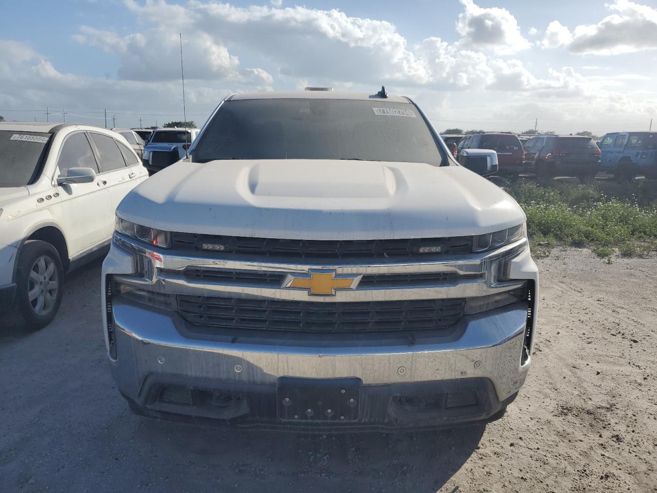 2021 Chevrolet Silverado VIN 1GCRYDED0MZ372216 Copart auction photo, water/flood / normal wear damage thumbnail 5