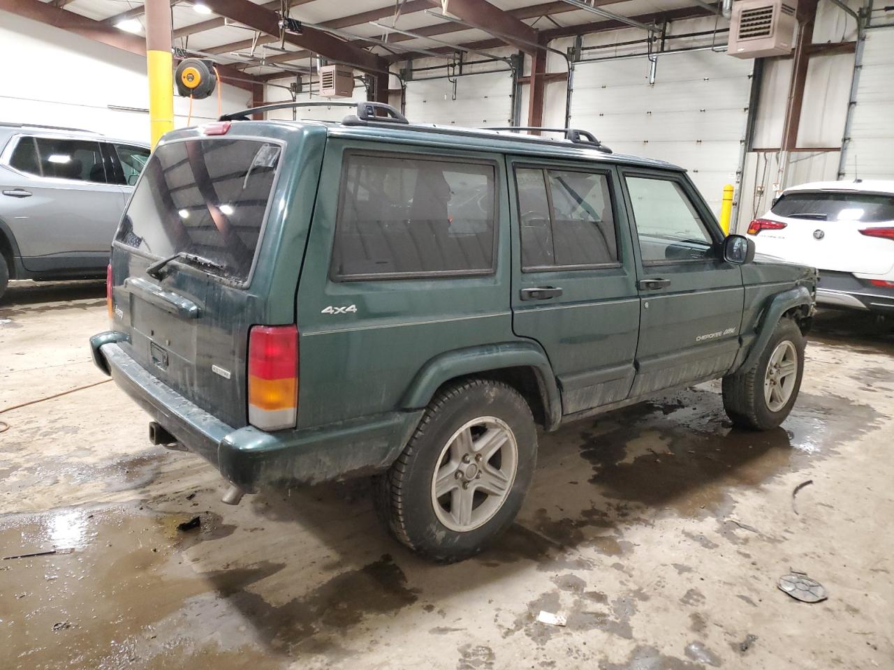 2000 Jeep Cherokee VIN 1J4FF58S6YL117422 Copart auction photo, rollover / front end damage thumbnail 3
