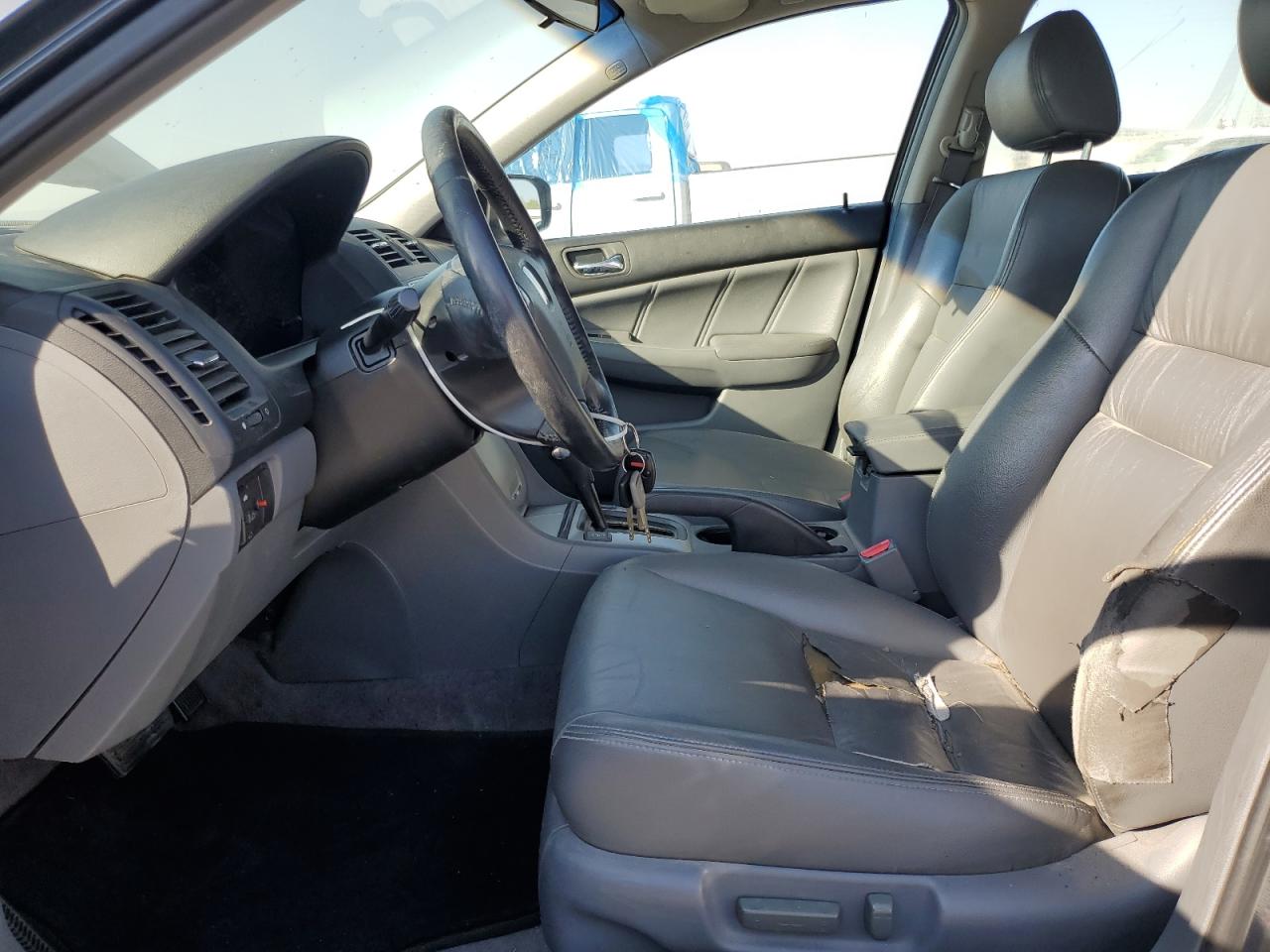 2004 Honda Accord VIN JHMCM56824C024797 Copart auction photo, vandalism damage thumbnail 7