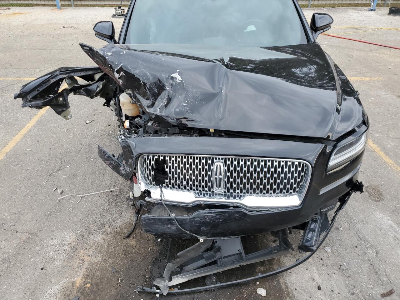 2019 Lincoln Nautilus VIN 2LMPJ8LP9KBL17893 Copart auction photo, front end damage thumbnail 14