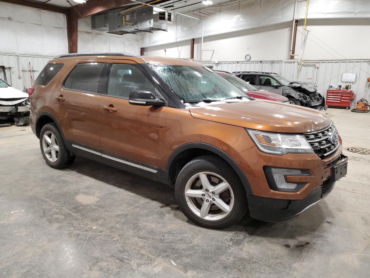 2017 Ford Explorer VIN 1FM5K8D84HGD10858 Copart auction photo, front end damage thumbnail 4