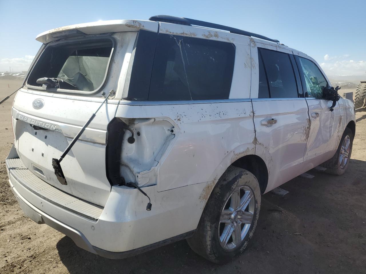 2019 Ford Expedition VIN 1FMJU1JT4KEA08546 Copart auction photo, all over damage thumbnail 3