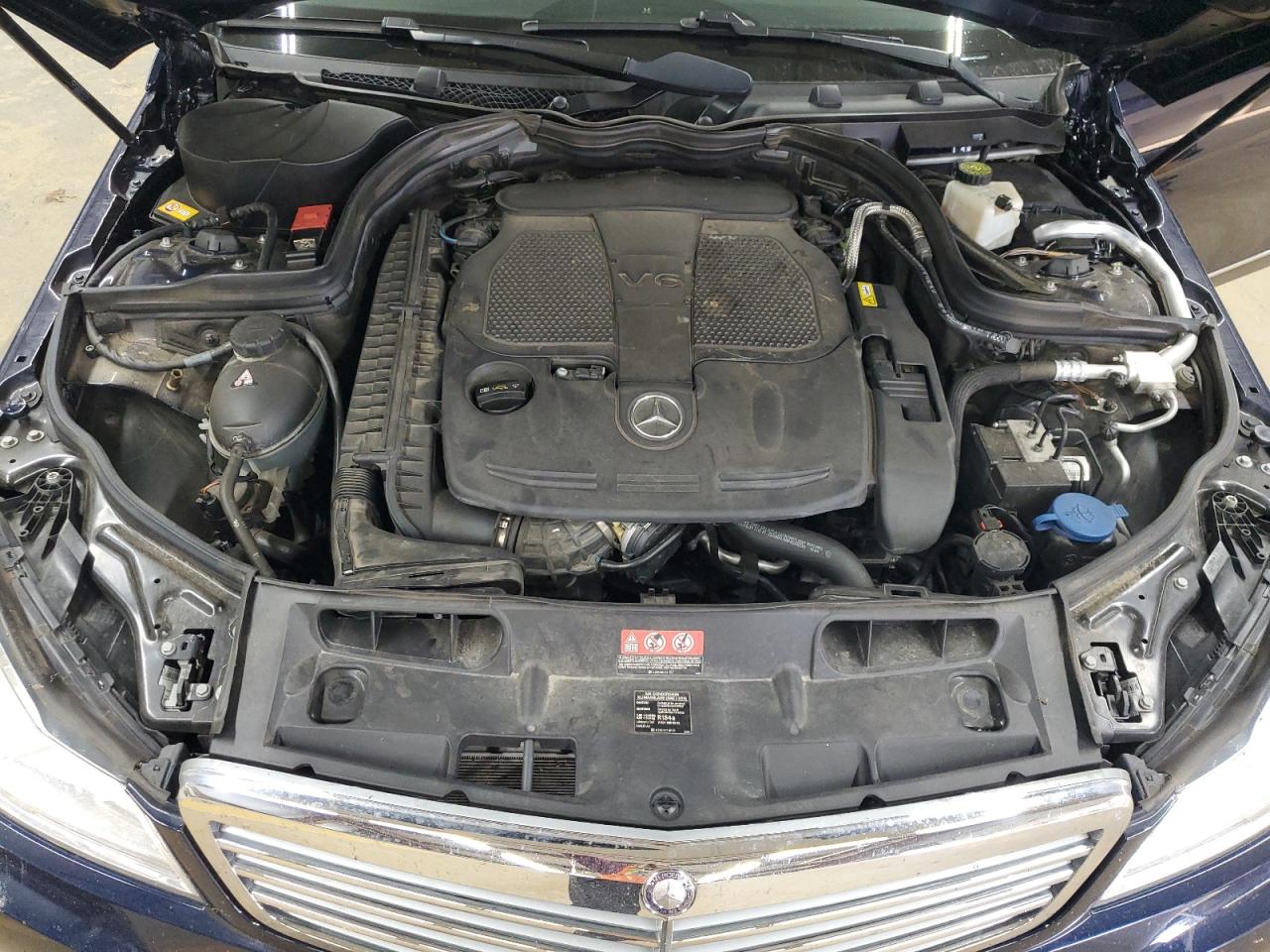 2013 Mercedes-Benz C-klasse VIN WDDGF8AB7DA868577 Copart auction photo, rear end damage thumbnail 12