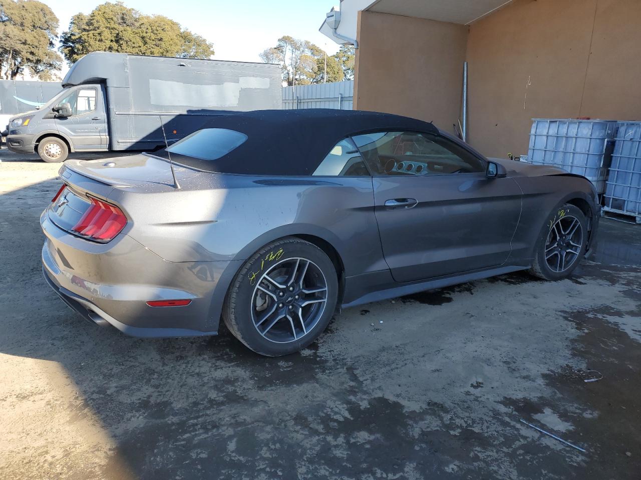 2022 Ford Mustang VIN 1FATP8UH6N5120120 Copart auction photo, front end damage thumbnail 3