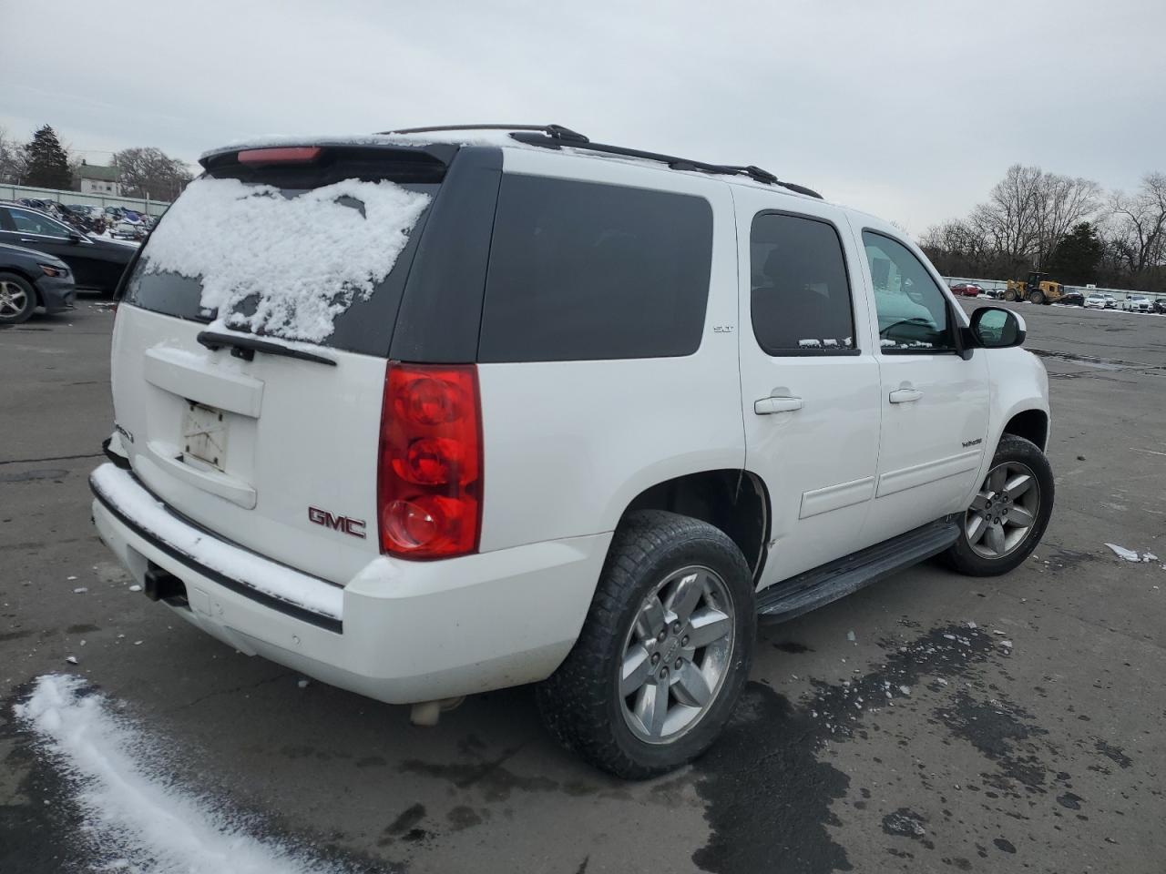 2013 GMC Yukon VIN 1GKS2CE05DR293123 Copart auction photo, rear end damage thumbnail 3
