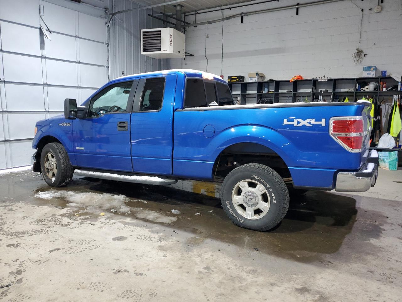 2011 Ford F-150 VIN 1FTFX1ET2BFC82415 Copart auction photo, front end / minor dent/scratches damage thumbnail 2