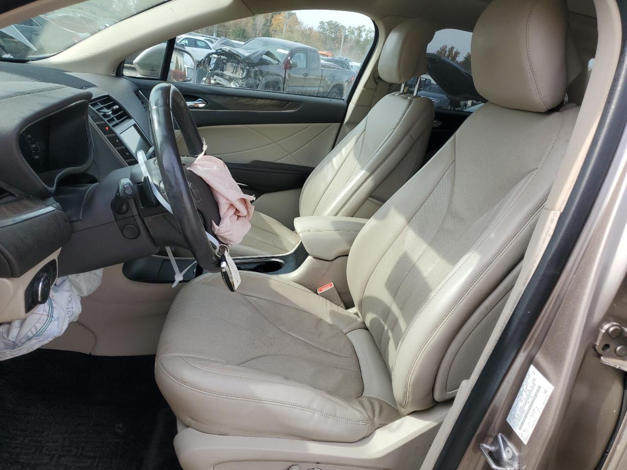 2018 Lincoln MKC VIN 5LMCJ3C90JUL22842 Copart auction photo, front end damage thumbnail 7