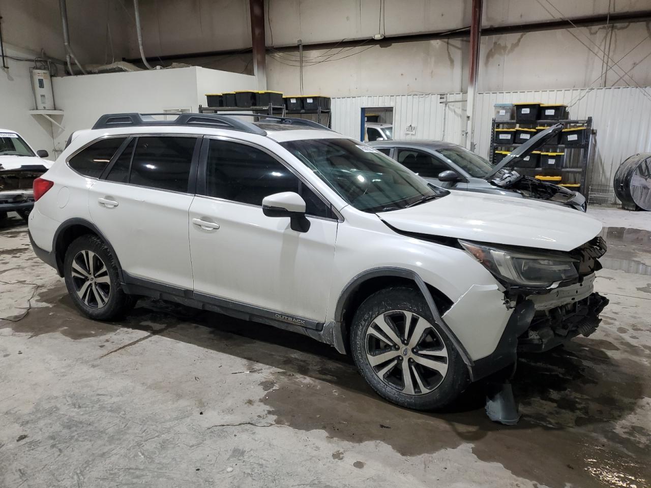 2018 Subaru Outback VIN 4S4BSENC0J3326962 Copart auction photo, front end damage thumbnail 4