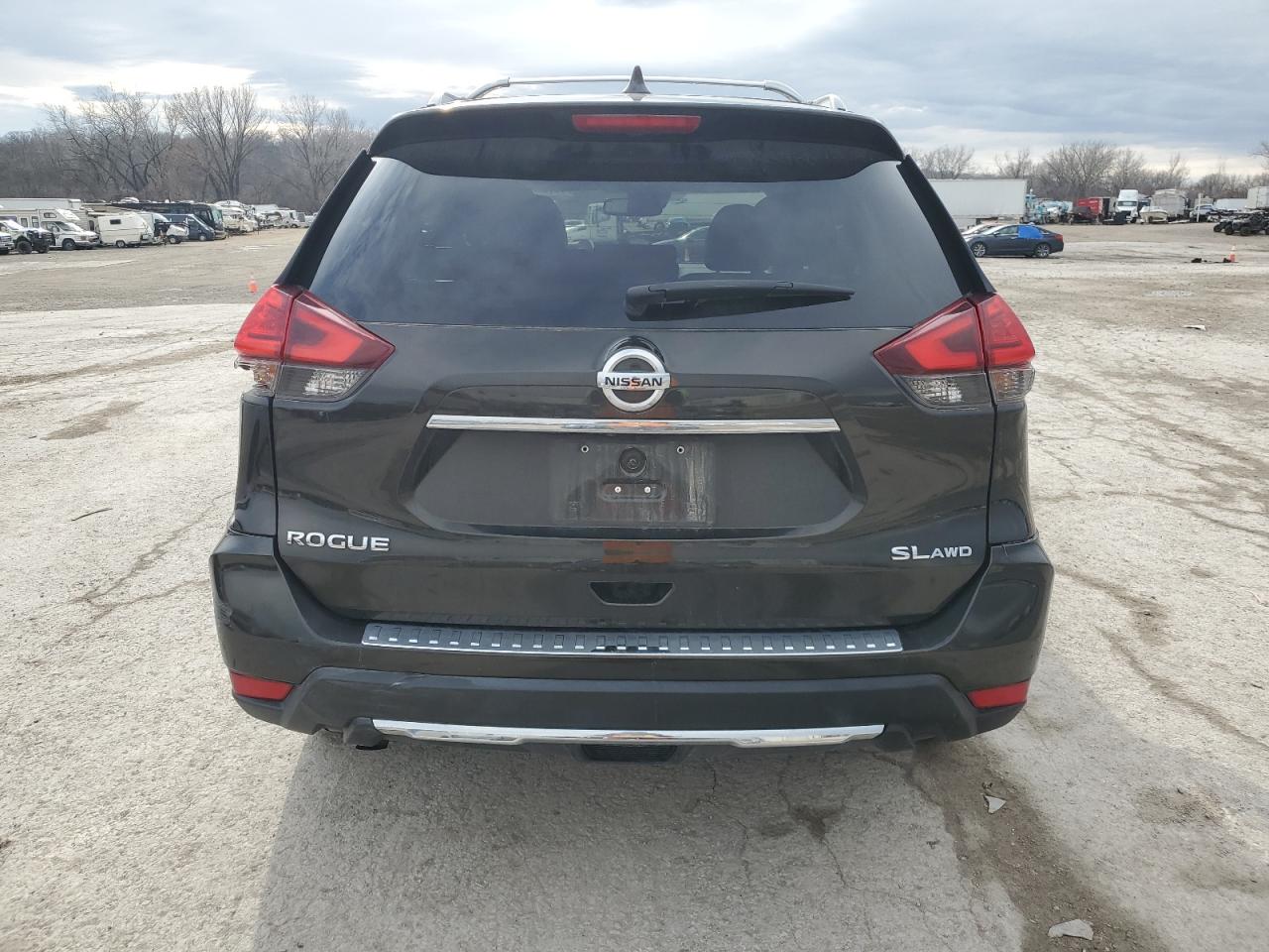 2017 Nissan Rogue VIN 5N1AT2MV2HC786404 Copart auction photo, all over / minor dent/scratches damage thumbnail 6