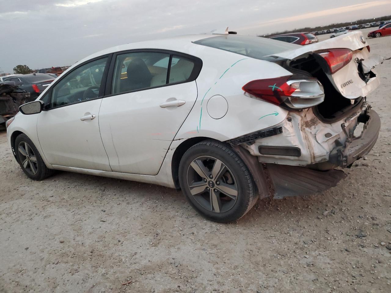 2018 KIA Forte VIN 3KPFL4A70JE261108 Copart auction photo, rear end / minor dent/scratches damage thumbnail 2