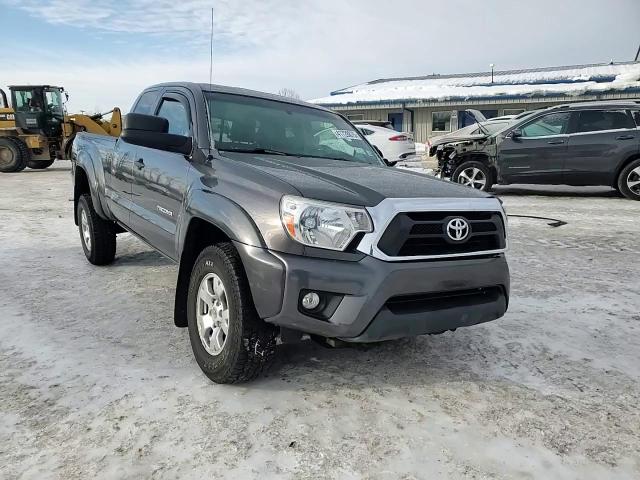 2015 Toyota Tacoma VIN 5TFUU4EN0FX128580 Copart auction photo, front end / side damage thumbnail 10