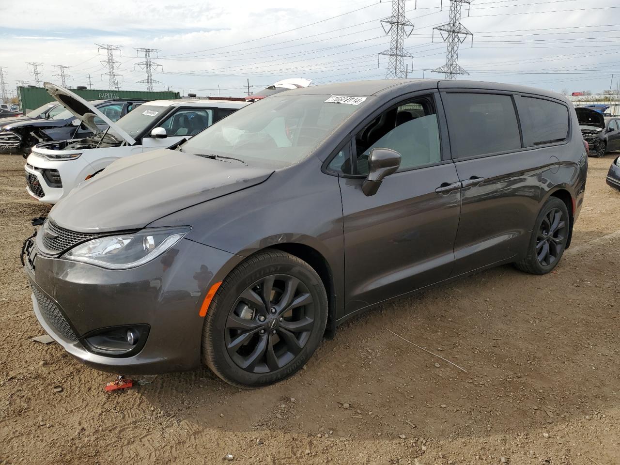 2020 Chrysler Pacifica VIN 2C4RC1FG4LR258637