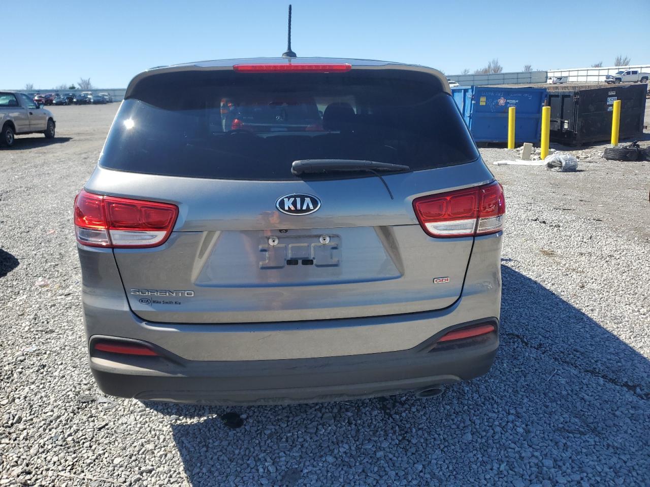 2018 KIA Sorento VIN 5XYPG4A30JG424560 Copart auction photo, water/flood damage thumbnail 6