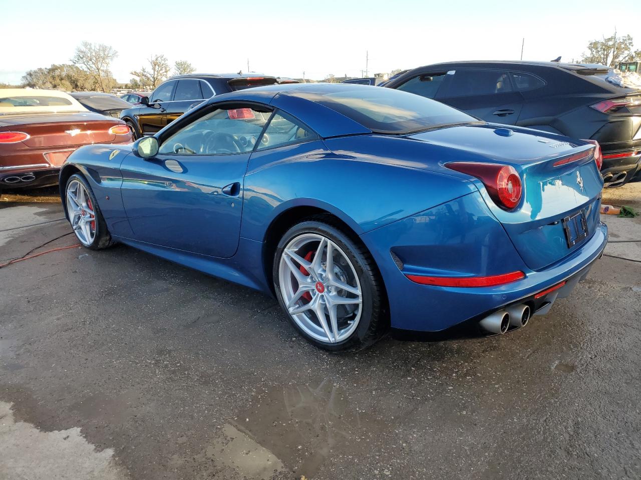 2015 Ferrari California VIN ZFF77XJA1F0206772 Copart auction photo, water/flood damage thumbnail 2
