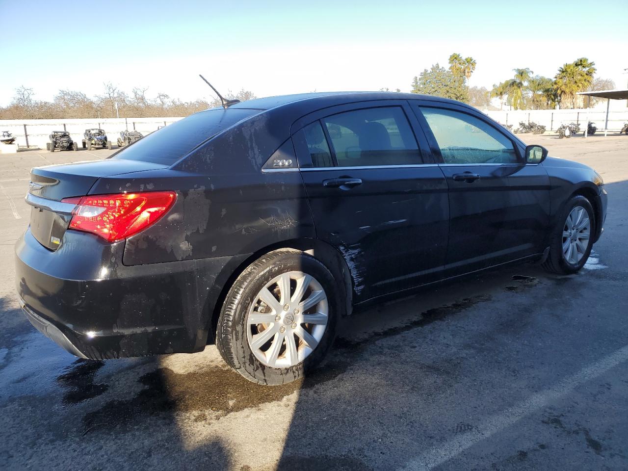 2013 Chrysler 200 VIN 1C3CCBBGXDN528023 Copart auction photo, front end / side damage thumbnail 3