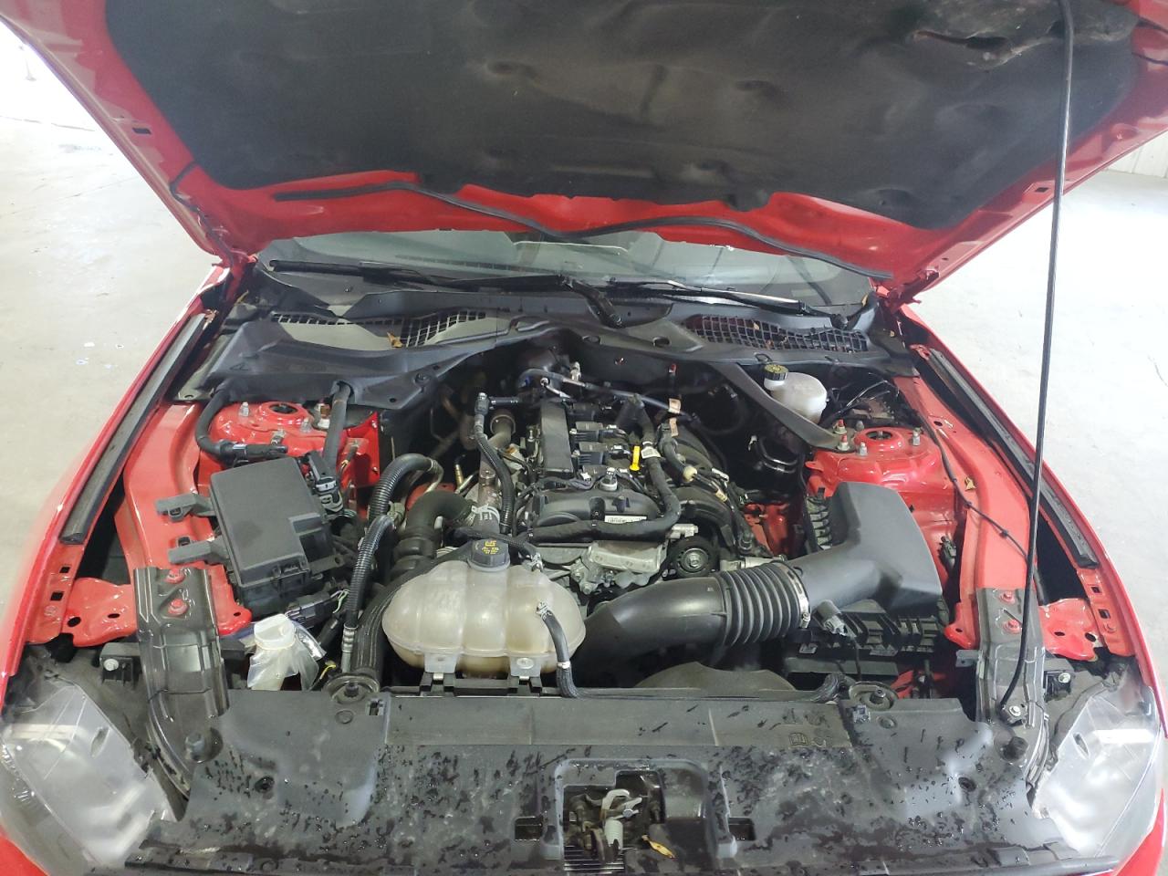 2022 Ford Mustang VIN 1FATP8UH2N5103606 Copart auction photo, burn damage thumbnail 11