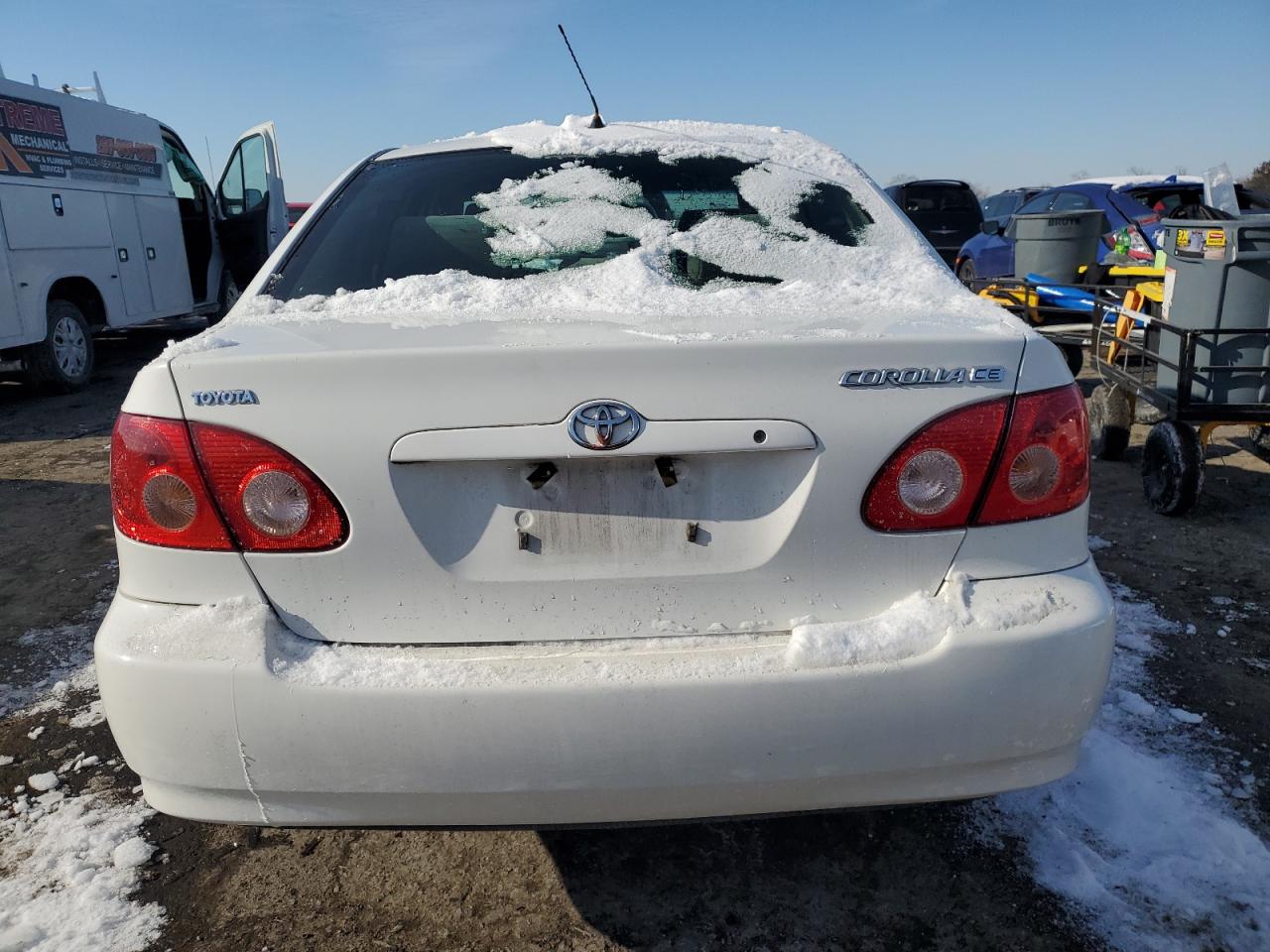 2007 Toyota Corolla VIN JTDBR32E270111510 Copart auction photo, front end / side damage thumbnail 6