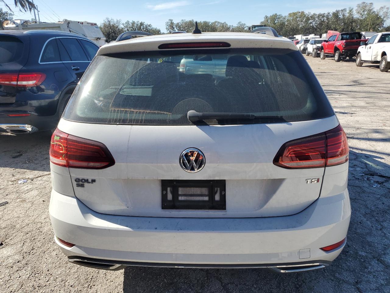 2018 Volkswagen Golf VIN 3VWD17AUXJM767603 Copart auction photo, side / minor dent/scratches damage thumbnail 6