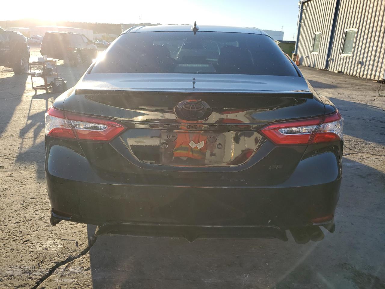 2020 Toyota Camry VIN 4T1M11AK2LU389771 Copart auction photo, front end / minor dent/scratches damage thumbnail 6