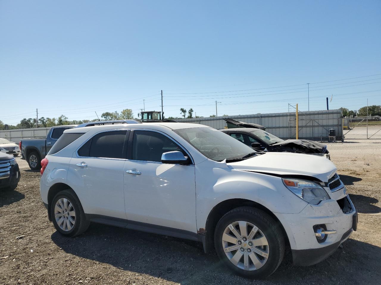 2011 Chevrolet Equinox VIN 2GNALPEC7B1270946 Copart auction photo, front end damage thumbnail 4