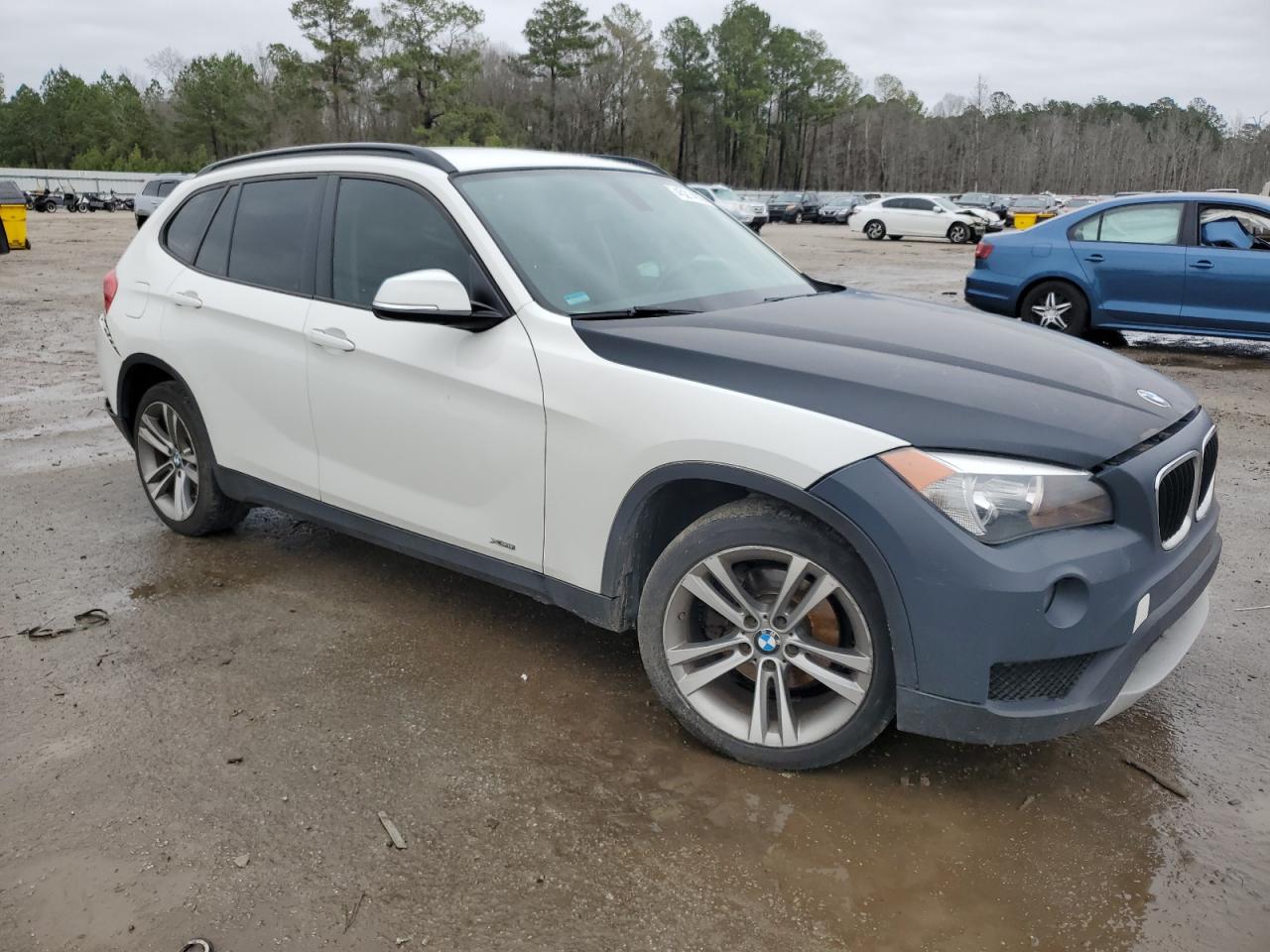 2014 BMW X1 VIN WBAVL1C51EVY20301 Copart auction photo, rear end damage thumbnail 4
