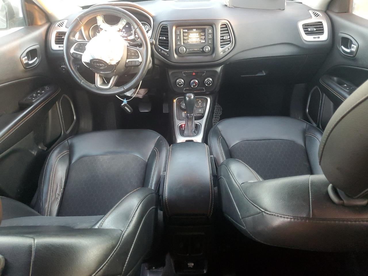 2018 Jeep Compass VIN 3C4NJDBB1JT457803 Copart auction photo, front end damage thumbnail 8
