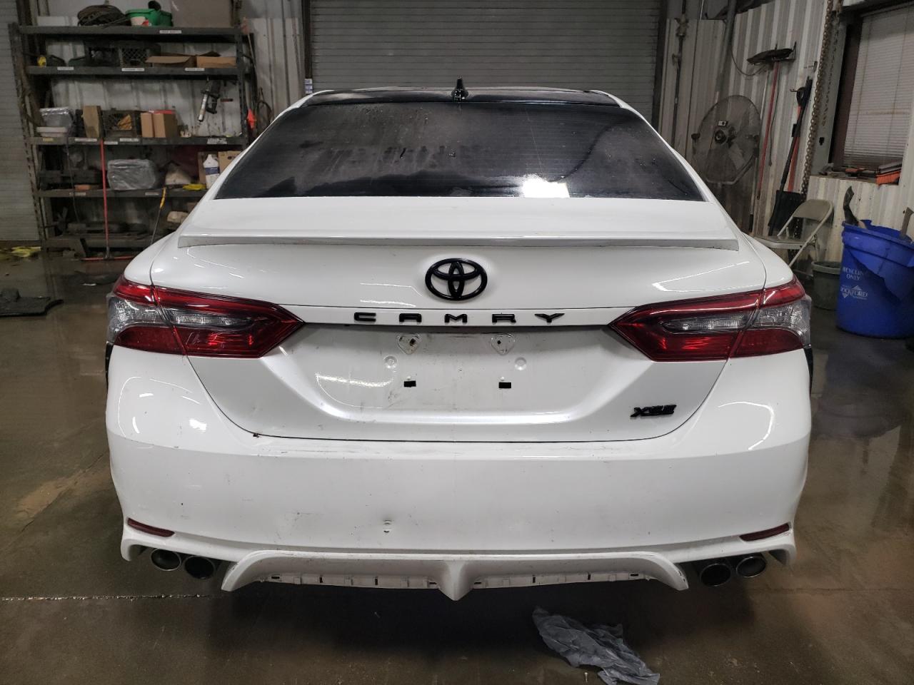 2021 Toyota Camry VIN 4T1KZ1AK2MU050381 Copart auction photo, front end / minor dent/scratches damage thumbnail 6